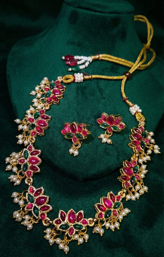 Heritage Antique  Choker Set